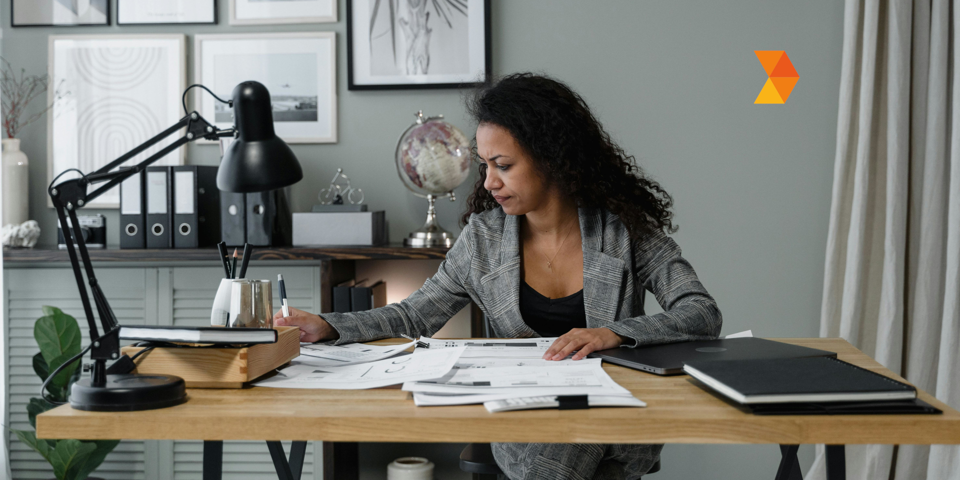 Financial controller